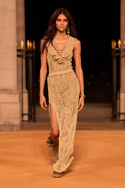 Look 20